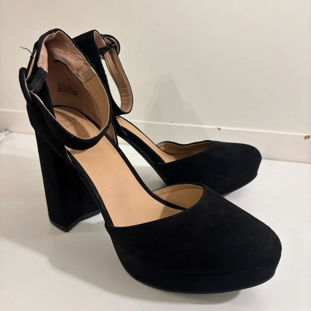 Crown & Ivy Riley Black Ankle Strap Box Platform Heels Size 10